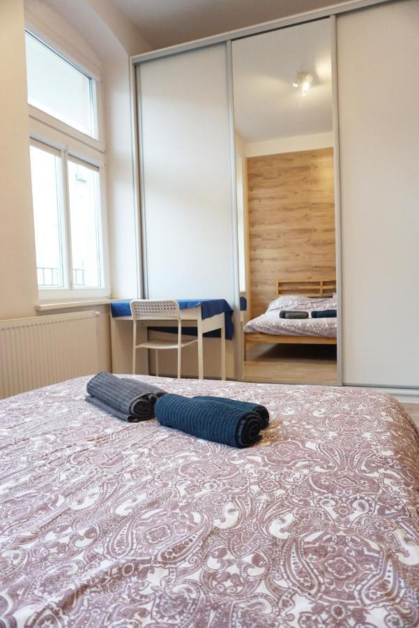 Cosy Balcony Apartment Грудзёндз Экстерьер фото