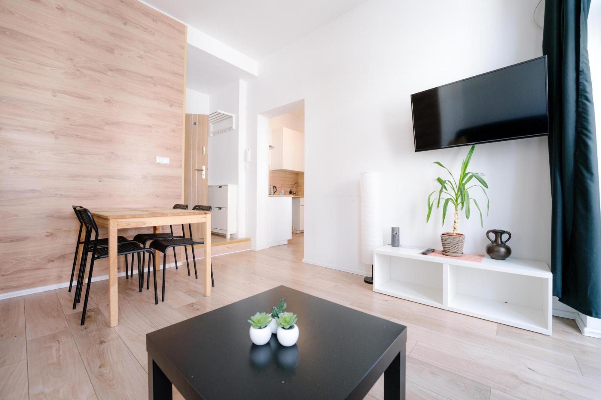 Cosy Balcony Apartment Грудзёндз Экстерьер фото