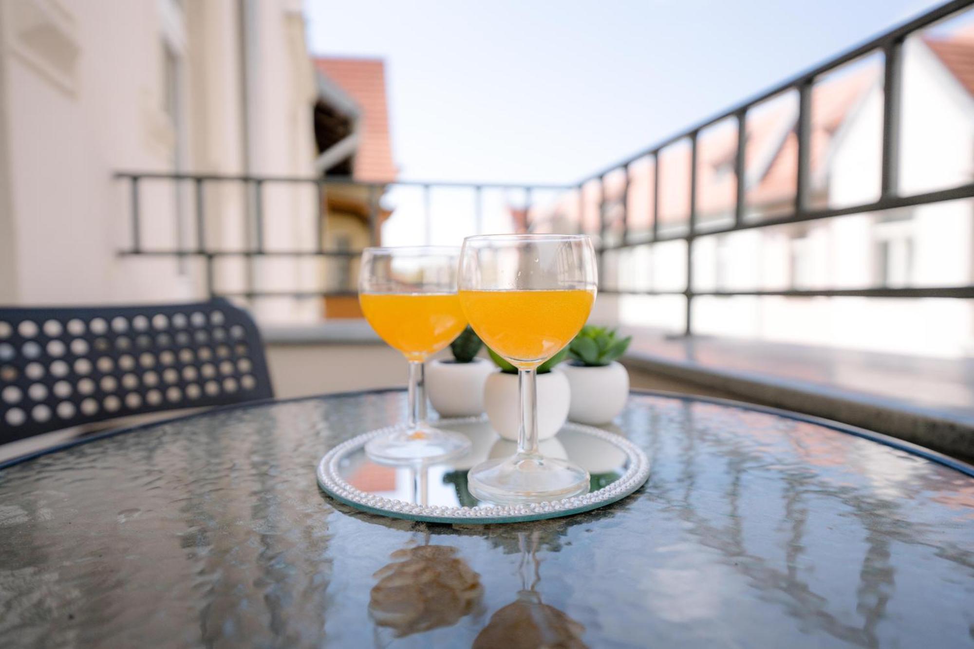 Cosy Balcony Apartment Грудзёндз Экстерьер фото